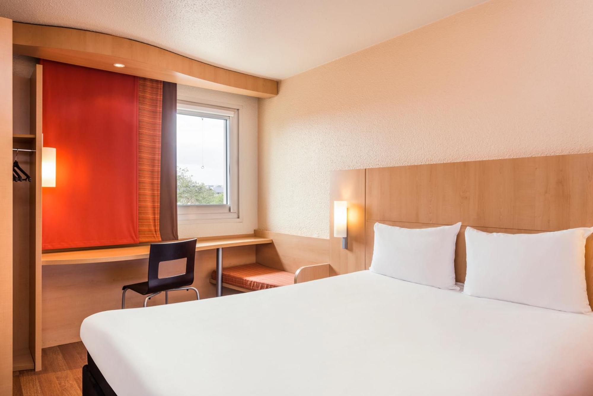 Ibis Beauvais Aeroport Hotel Ngoại thất bức ảnh