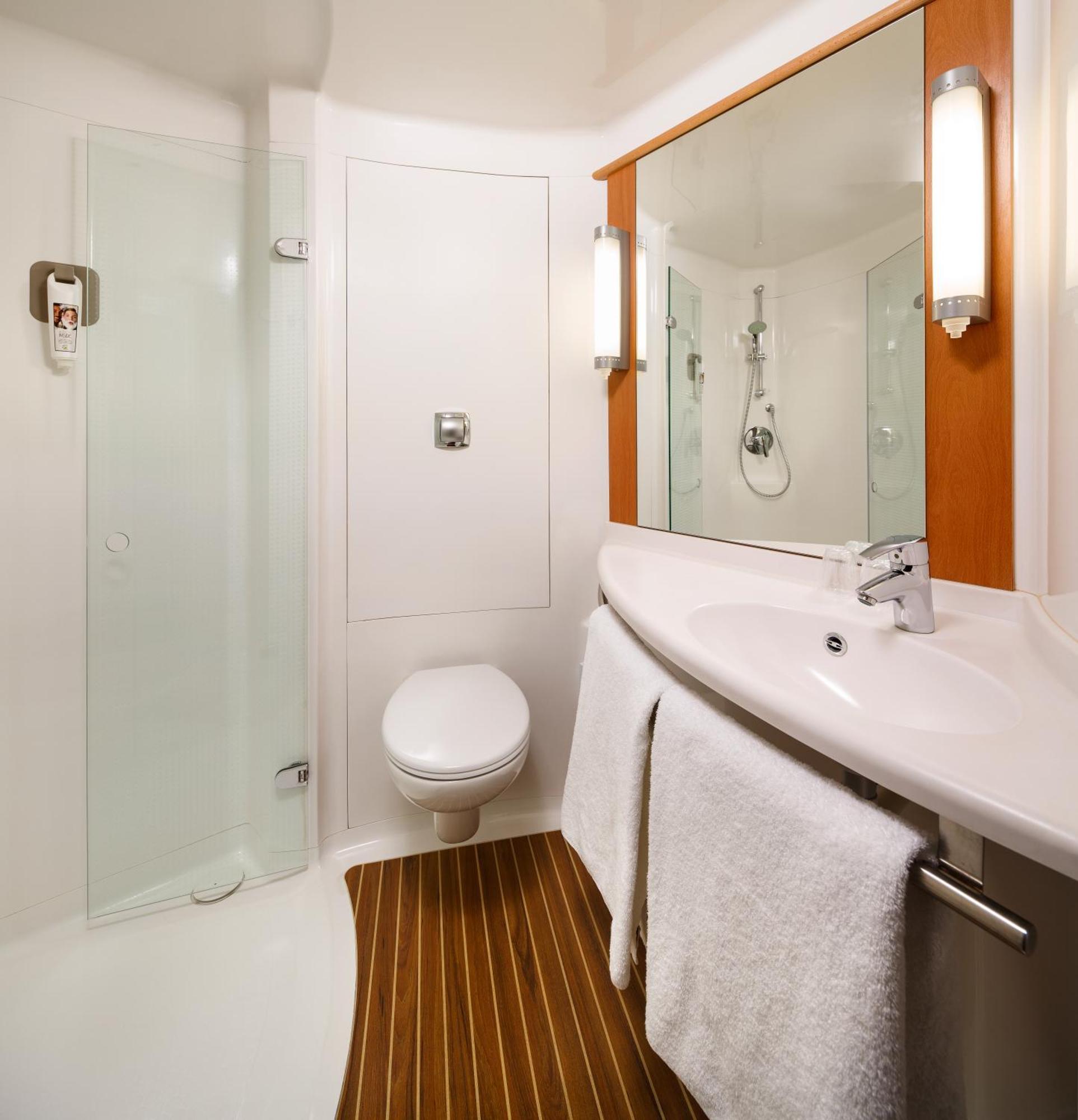 Ibis Beauvais Aeroport Hotel Ngoại thất bức ảnh
