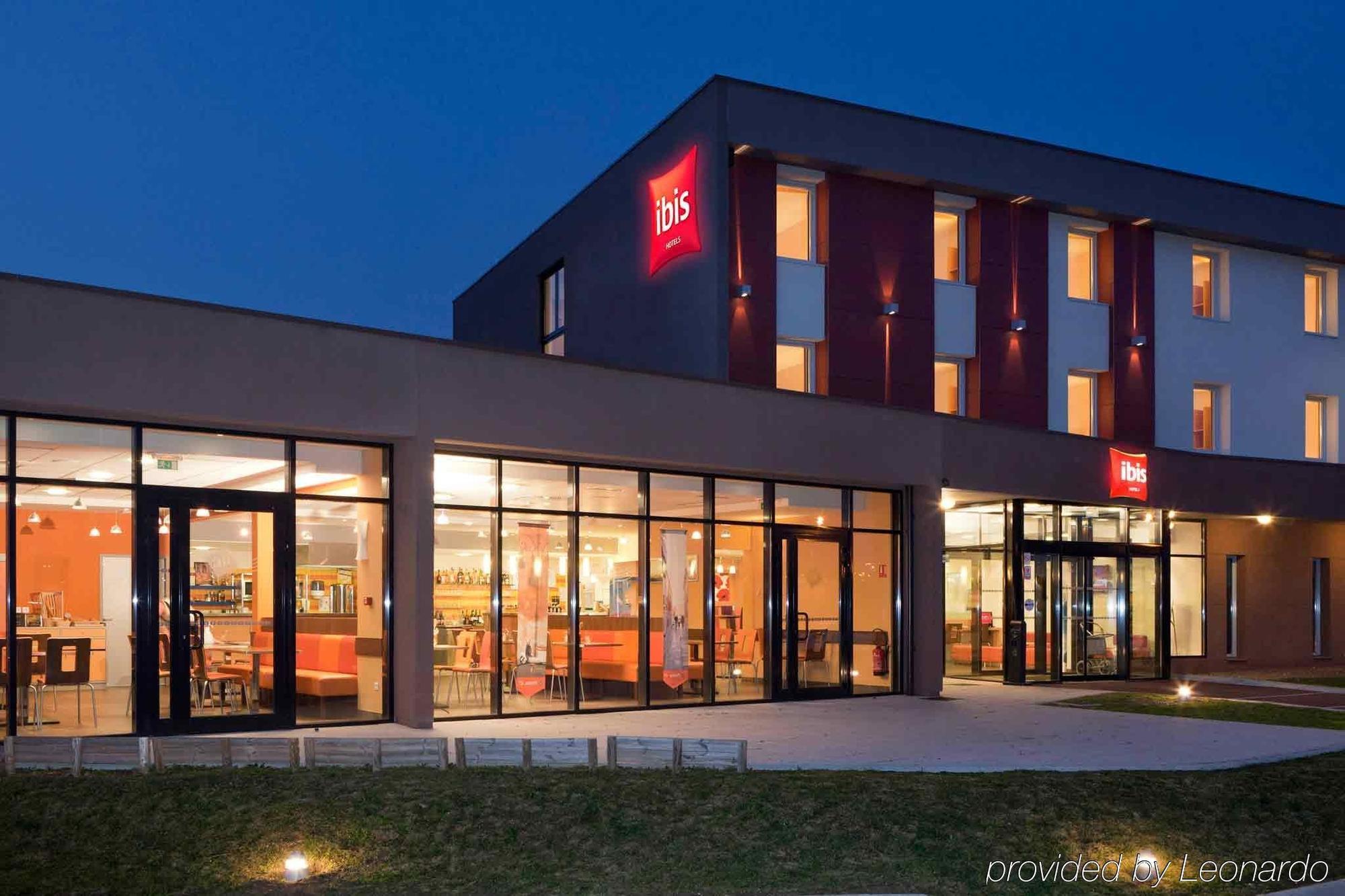 Ibis Beauvais Aeroport Hotel Ngoại thất bức ảnh